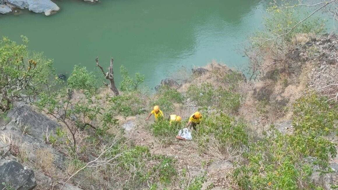 देहरादून के यमुना नदी में गिरी स्कूटी, 1 महिला की मौत 