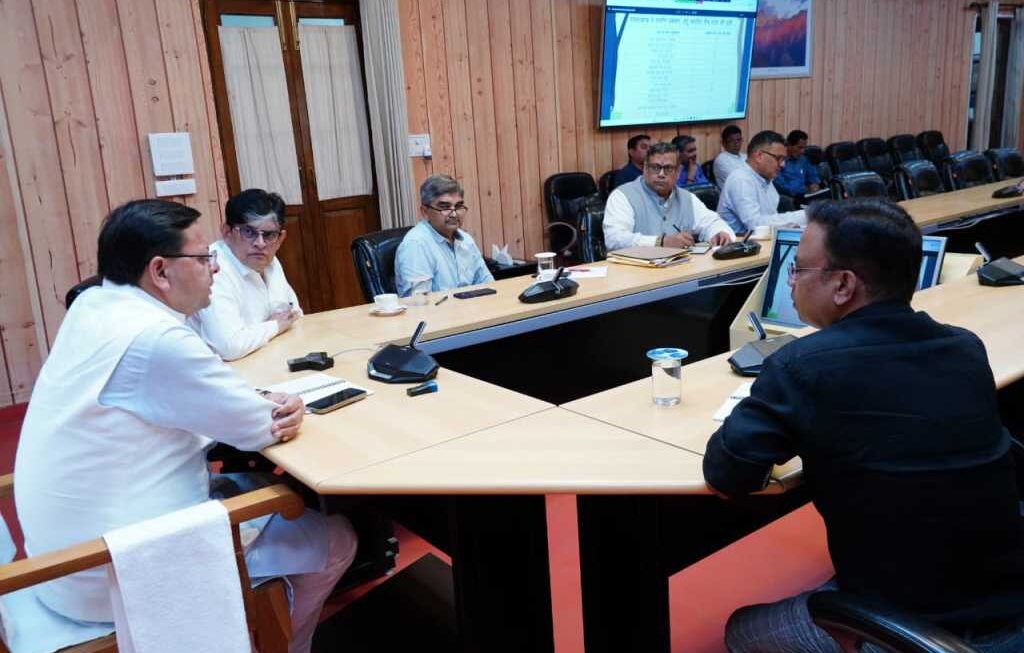 दून-पिथौरागढ़ हेली सेवा अब सप्ताह में छह दिन चलेगी- सीएम धामी