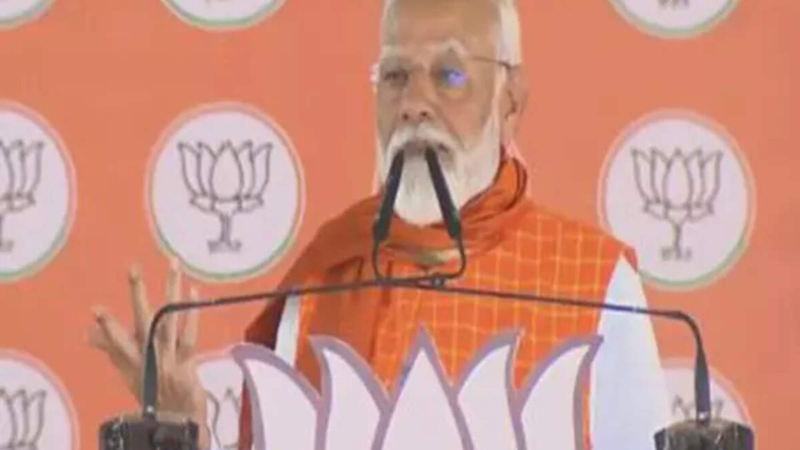 पीएम मोदी ने मध्य प्रदेश में इंडिया गठबंधन पर पर साधा निशाना, कहा- अपना काम बनता, भाड़ में जाए जनता…