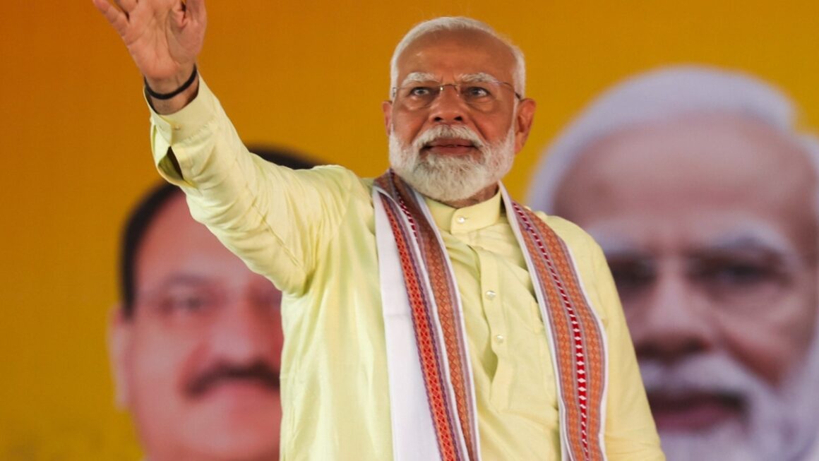 ‘चारा घोटाले का दोषी पूर्ण मुस्लिम आरक्षण की वकालत कर रहा है- पीएम मोदी