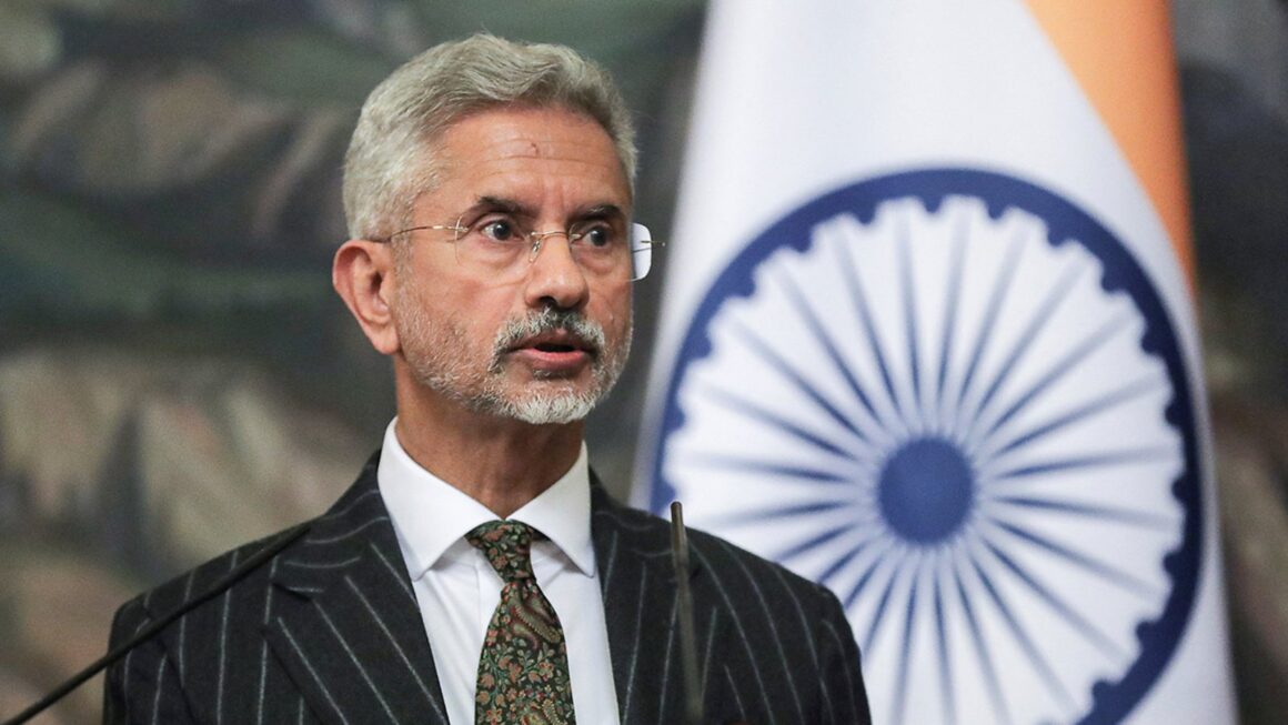 एस जयशंकर ने भारत के विदेश मंत्री के रूप में संभाला कार्यभार, विदेश नीति एजेंडे पर की चर्चा