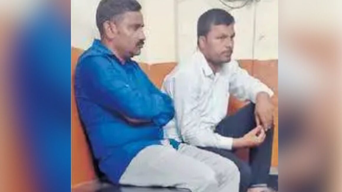 NEET पेपर लीक मामले में महाराष्ट्र के लातूर से हिरासत में लिए गए 2 टीचर