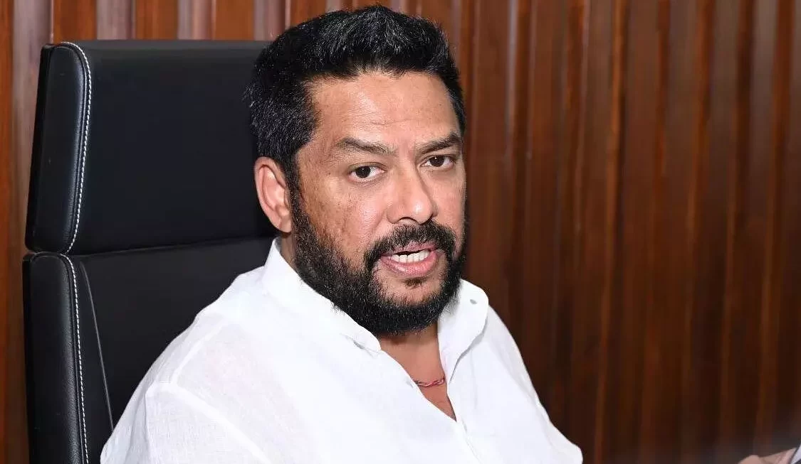 13 घंटे से अधिक की पूछताछ के बाद कर्नाटक के पूर्व मंत्री बी. नागेंद्र को ईडी ने किया गिरफ्तार