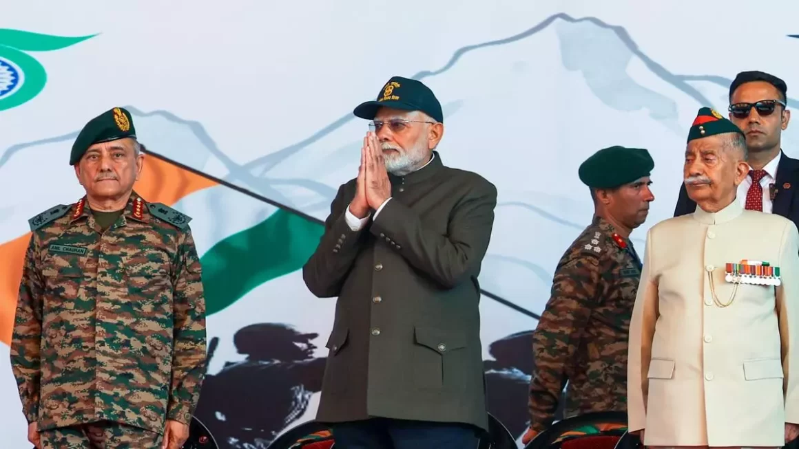 ‘आतंकवाद की आड़ में आज भी युद्ध लड़ रहा पाक, इतिहास से नहीं ली सीख’- पीएम मोदी