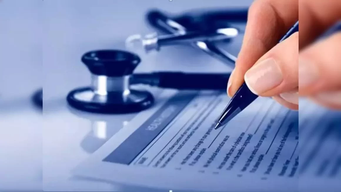 NEET UG 2024 फाइनल रिजल्ट: टॉपर्स 61 से घटकर 17, क्वालीफाइंग कैंडिडेट्स और कट-ऑफ कम