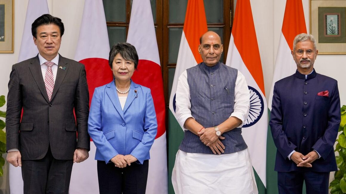 भारत-जापान 2+2 मंत्रिस्तरीय वार्ता: रक्षा मंत्री राजनाथ सिंह और जापानी समकक्ष किहारा मिनोरू की द्विपक्षीय बैठक