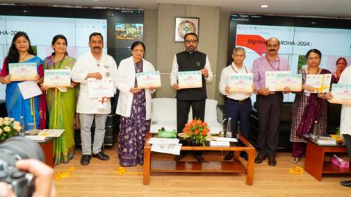 Union Minister of State for AYUSH Prataprao Jadhav visits All India Institute of Ayurveda