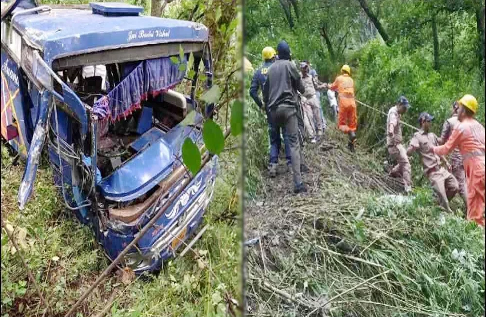 महाराष्ट्र: अमरावती में बस खाई में गिरने से 4 की मौत, 40 से ज्यादा घायल