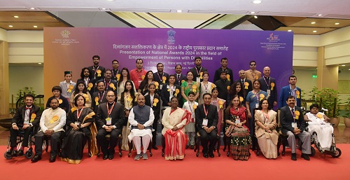 President Draupadi Murmu presented the National Disabled Empowerment Awards 2024