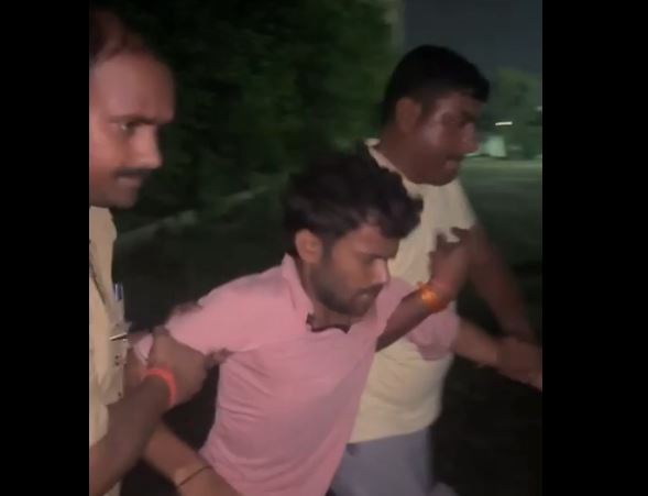 भाई व भतीजी की निर्मम हत्या करने वाले अभियुक्त को मुठफेड के बाद पुलिस ने किया गिरफ्तार