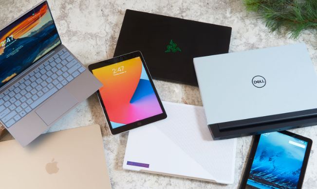 बाबूलाल महाविद्यालय में छात्रों को मिले टैबलेट