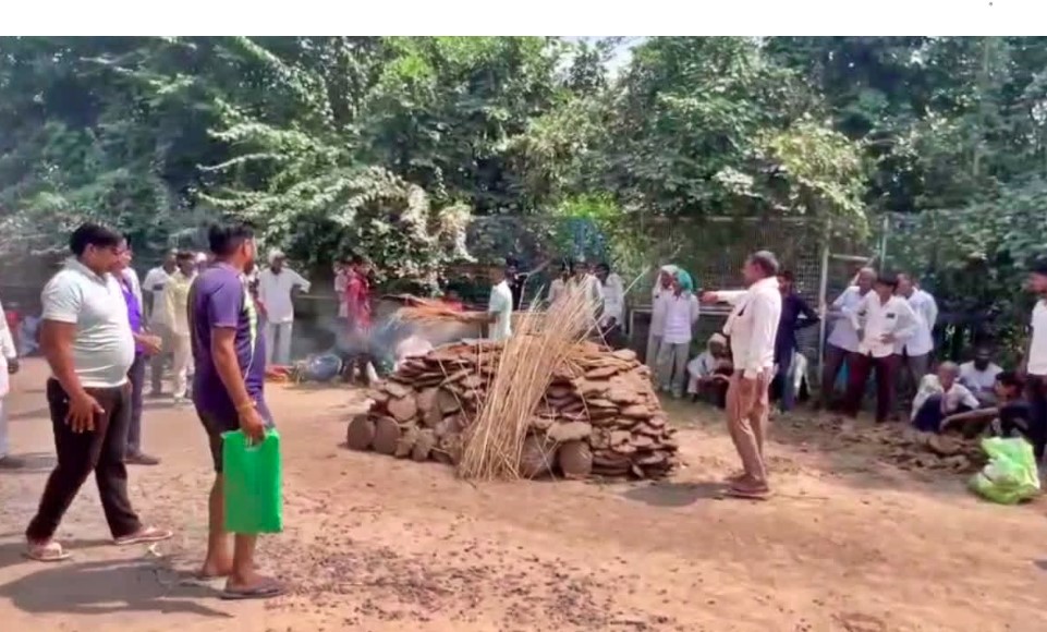 अंत्येष्टि स्थलों के साथ भारतीय संस्कारों का भी हुआ अंतिम संस्कार….?