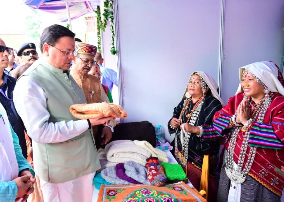 ‘वोकल फॉर लोकल’ से उत्तराखंड के शिल्पियों को मिल रही नई पहचान- मुख्यमंत्री धामी