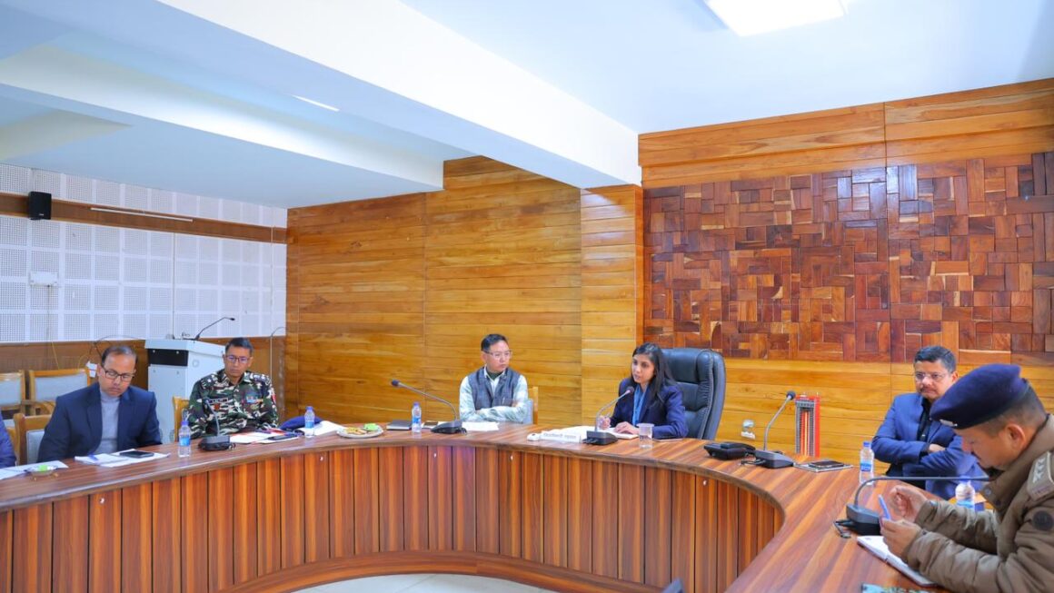 आपदा के समय त्वरित प्रतिक्रिया और समन्वय ज़रूरी: जिलाधिकारी