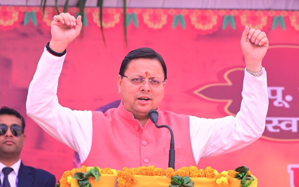 सीएम धामी ने जीवनदीप आश्रम में आयोजित धार्मिक एवं सामाजिक महोत्सव में किया प्रतिभाग