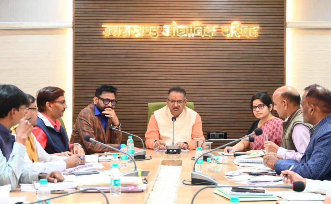 दो दिन के भीतर किसानों के लंबित भुगतान की कार्यवाही पूरी की जाए- मंत्री गणेश जोशी