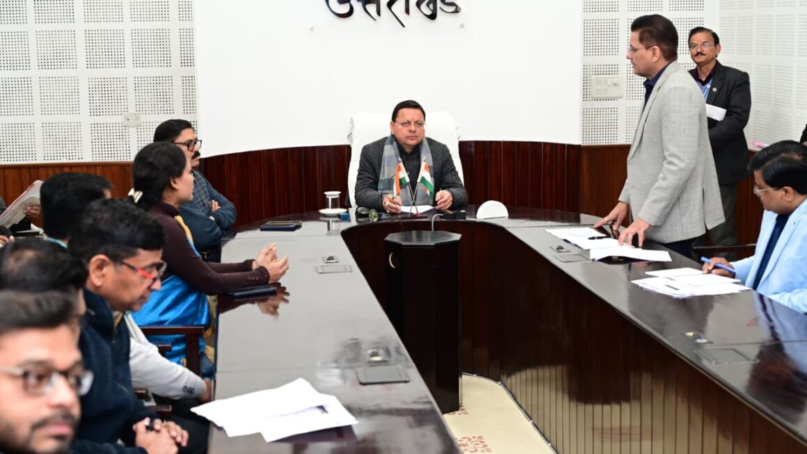 मुख्यमंत्री धामी ने 4224 श्रमिकों को सौंपी ₹12.89 करोड़ की सहायता राशि