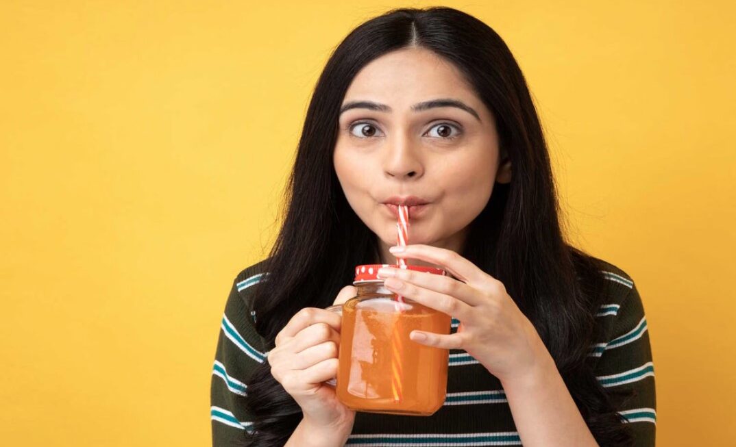 पैक्ड जूस और एनर्जी ड्रिंक बन रहे ‘मीठा जहर’, वैज्ञानिकों ने जारी किया अलर्ट