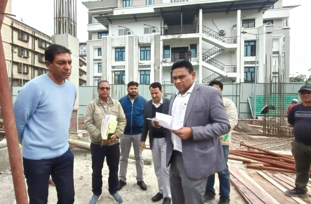 आवास सचिव डॉ.आर राजेश कुमार ने निर्माणाधीन आधुनिक कार्यालय भवन के कार्यों की समीक्षा की