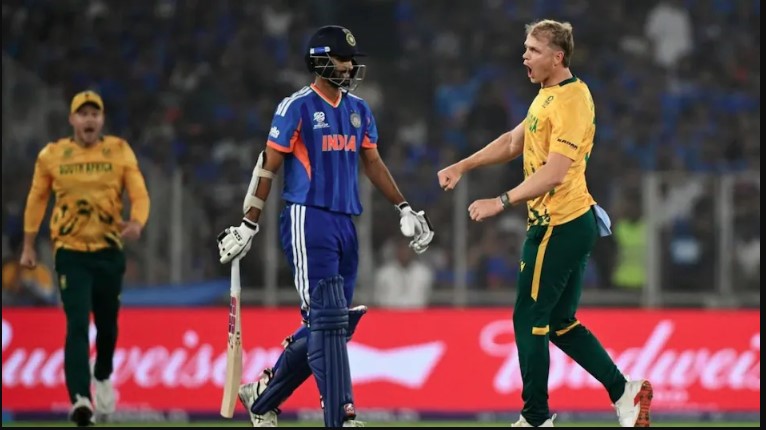 टी20 विश्व कप 2026 में भारत को मिली पहली हार, दक्षिण अफ्रीका ने 76 रनों से हराया