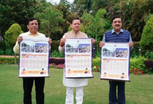 सीएम धामी ने किया सूचना विभाग द्वारा प्रकाशित पंचांग कैलेंडर का विमोचन