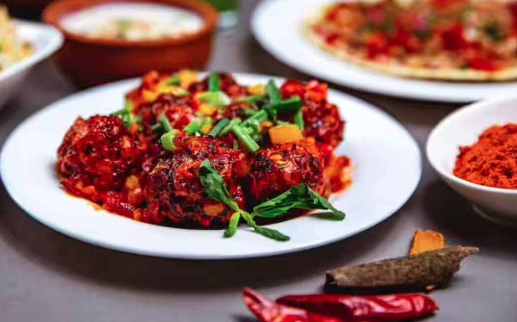 क्या आप भी खाते हैं ज्यादा तीखा और मसालेदार खाना? अगर हां, तो जान लीजिये इसके नुकसान