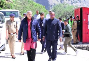 उत्तरकाशी पहुंचे मुख्य निर्वाचन आयुक्त ज्ञानेश कुमार, पोलिंग बूथ हर्षिल का करेंगे निरीक्षण