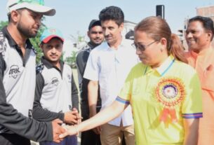 टेनिस बॉल क्रिकेट प्रतियोगिता का भव्य आगाज़