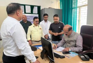 स्वास्थ्य मंत्री सुबोध उनियाल ने किया गरमपानी सामुदायिक स्वास्थ्य केंद्र का औचक निरीक्षण