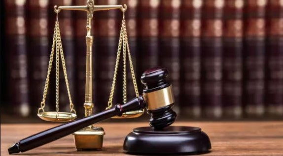 मऊ पोक्सो कोर्ट का बड़ा फैसला: 4 साल की मासूम से दरिंदगी करने वाले सद्दाम चूड़ीवाला को 20 साल की कठोर जेल