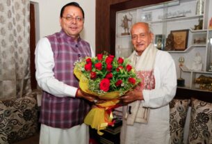 सीएम धामी ने पूर्व मुख्यमंत्री भगत सिंह कोश्यारी को “पद्म भूषण” मिलने पर दी बधाई