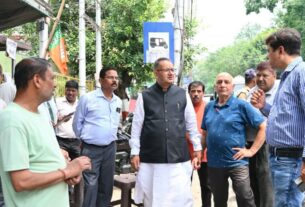 कैबिनेट मंत्री गणेश जोशी ने न्यू कैंट रोड के निर्माण कार्यों का किया निरीक्षण