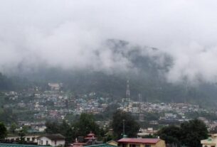 उत्तराखंड में बदला मौसम का मिजाज, कई जिलों में बारिश और बिजली गिरने का येलो अलर्ट