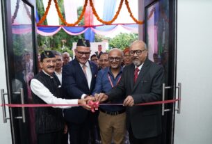 एसजीआरआरयू में स्कूल आॅफ हाॅस्पिटैलिटी एण्ड टूरिज्म मैनेजमेंट के अत्याधुनिक भवन का भव्य उद्घाटन