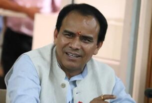 निदेशालय स्तर पर भी होगा बीमार शिक्षकों का स्वास्थ्य परीक्षणः डाॅ. धन सिंह रावत