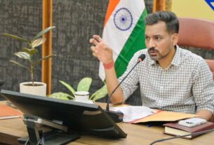 यातायात सुधार एवं पार्किंग व्यवस्था को लेकर डीएम सख्त, माइक्रो लेवल प्लान तैयार कर कार्यों में तेजी लाने के निर्देश