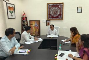 समग्र शिक्षा का बजट खर्च न होने पर शिक्षा मंत्री ने लगाई फटकार, समीक्षा बैठक में अधिकारियों के कसे पेंच