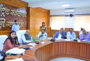 पौड़ी में जनता दर्शन में पहुंचीं 28 शिकायतें, आयुक्त ने अधिकारियों को समयबद्ध निस्तारण के दिए निर्देश