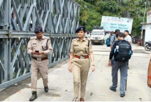 केदारनाथ यात्रा के दूसरे चरण की तैयारियों का एसपी ने लिया जायजा, रुद्रप्रयाग से गौरीकुंड तक किया निरीक्षण