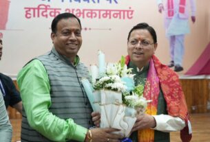 मुख्यमंत्री पुष्कर सिंह धामी को बीकेटीसी अध्यक्ष हेमंत द्विवेदी ने दी जन्मदिन की शुभकामनाएं