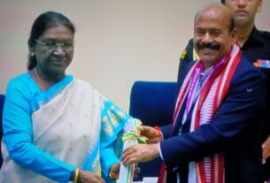 नैनीडांडा विकासखंड के शिक्षक गबर सिंह बिष्ट राष्ट्रीय शिक्षक पुरस्कार-2026 से सम्मानित