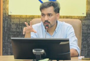 बाल संरक्षण एवं पुनर्वास कार्यों में तेजी लाएं अधिकारी- जिलाधिकारी