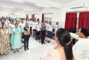नशामुक्ति अभियान के तहत स्टेट नर्सिंग कॉलेज में छात्र-छात्राओं ने ली नशे से दूर रहने की शपथ