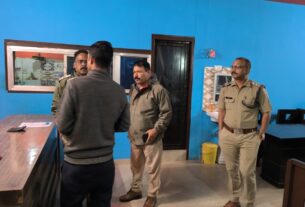 रुद्रप्रयाग पुलिस का सघन चेकिंग अभियान, होटल-ढाबों में शराब पीने-पिलाने वालों पर सख्त कार्यवाही