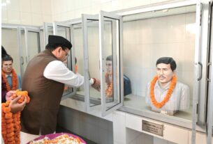 मुख्यमंत्री ने उत्तराखण्ड राज्य आंदोलनकारी शहीदों को अर्पित की श्रद्धांजलि