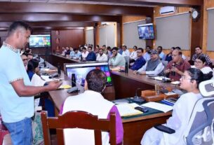 जनसुनवाई में डीएम अपूर्वा पाण्डे ने सुनीं 07 शिकायतें, अधिकारियों को समयबद्ध निस्तारण के निर्देश