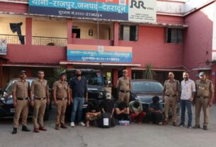 विदेशी नागरिकों से ठगी करने वाले फर्जी कॉल सेंटर का भंडाफोड़, 5 गिरफ्तार