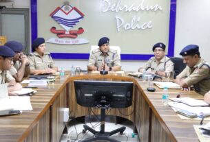 त्योहारी सीजन में सुरक्षा व्यवस्था को लेकर एसएसपी दून सख्त, लापरवाही पर होगी विभागीय कार्रवाई