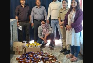 देहरादून के नकरौंदा स्थित होटल/होमस्टे में आबकारी विभाग की छापेमारी, शराब की बड़ी खेप बरामद