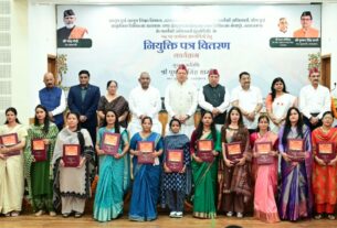 मुख्यमंत्री धामी ने 332 नव नियुक्त कार्मिकों को सौंपे नियुक्ति पत्र